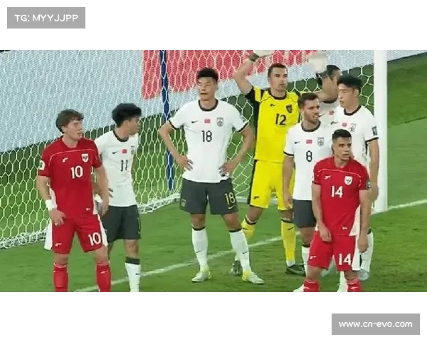 国足争议判罚引发热议 哈兰德强烈不满直言难以接受 国足争议判罚引发热议 哈兰德强烈不满直言难以接受