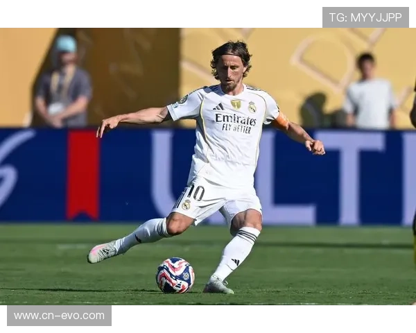 布雷默伤愈首次回归训练场 或将参加今夏世俱杯