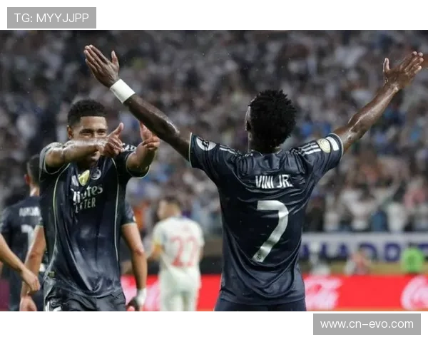 赫伊森或披皇马24号征战世俱杯赛后有望改踢中卫角色定位调整前景明朗