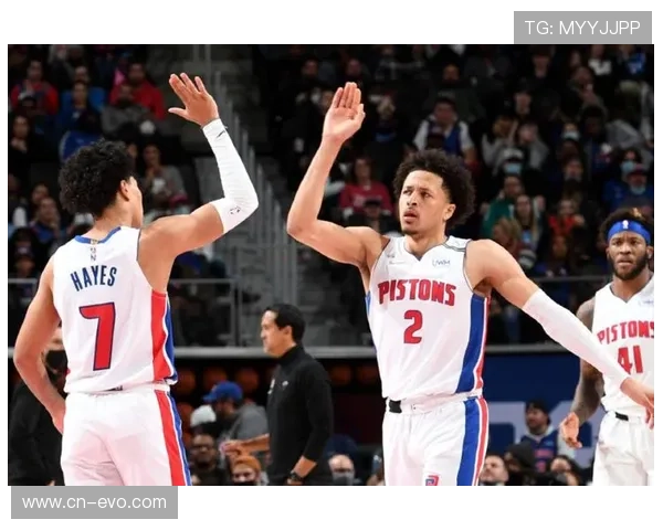 雄鹿遭遇三连败 字母空砍30分东部前三对阵0胜10负成困境 雄鹿遭遇三连败 字母空砍30分东部前三对阵0胜10负成困境