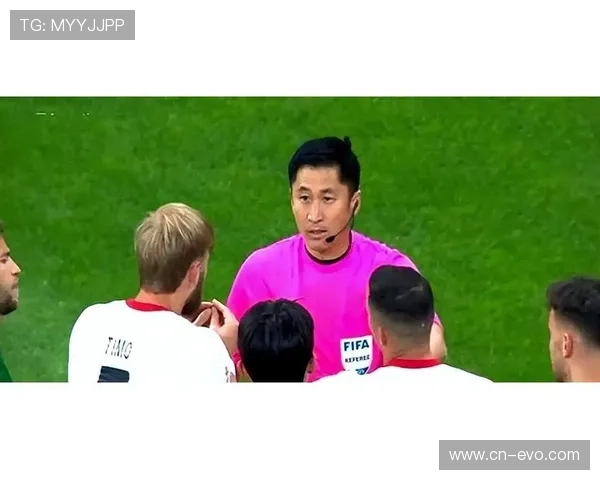 马宁误判吹停张玉宁单刀引争议赛后细节揭示裁判不该犯的错误行为 马宁误判吹停张玉宁单刀引争议赛后细节揭示裁判不该犯的错误行为